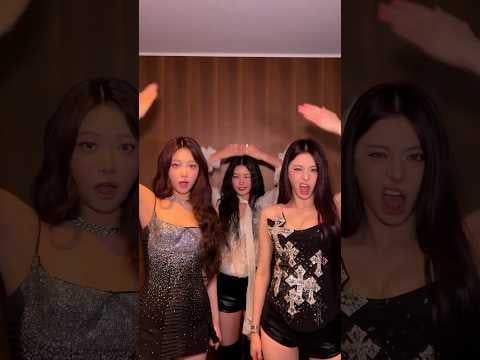 كاتسي يونتشي مع لو سيرافيم هونج إيونتشي وهوه يونجين - فتاة الإنترنت (تحدي الرقص) (260109)