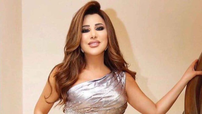 بإطلالة نادرة.. صورة جديدة تنتشر لنجوى كرم برفقة زوجها رجل الأعمال الإماراتي بإطلالة نادرة.. صورة جديدة تنتشر لنجوى كرم برفقة زوجها رجل الأعمال الإماراتي