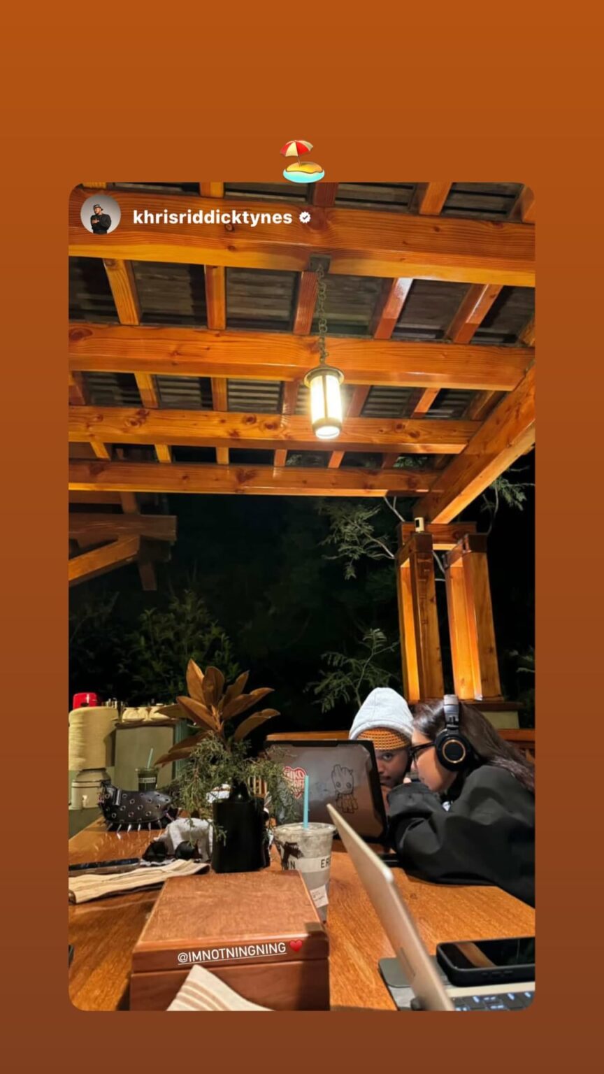 260121 تحديث قصة Ningning على Instagram مع Khris Riddick-Tynes وJay Versace