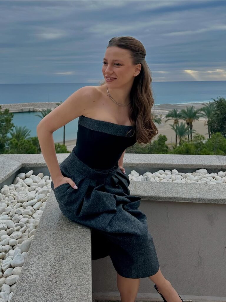 Serenay sarıkaya