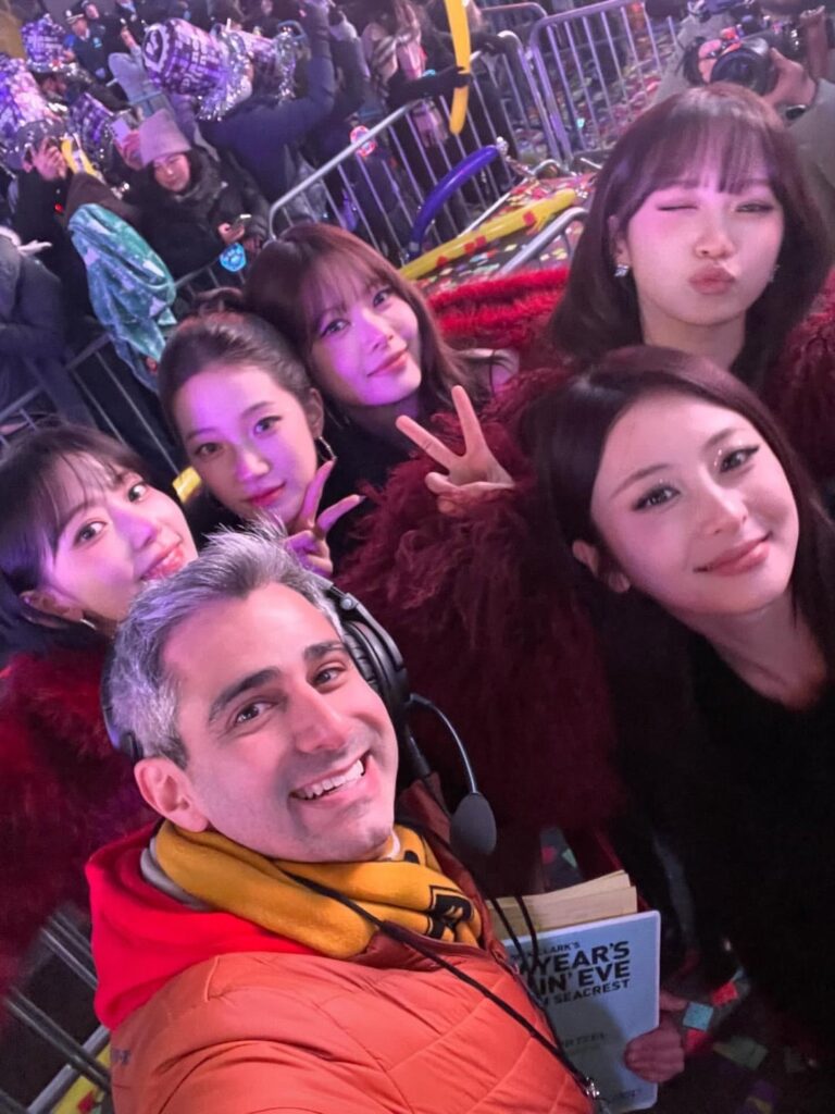 260106 - تحديث آدم ورتزل (منتج Rockin' Eve للعام الجديد) على الانستقرام مع LE SSERAFIM (مع Rita Ora & Little Big Town)