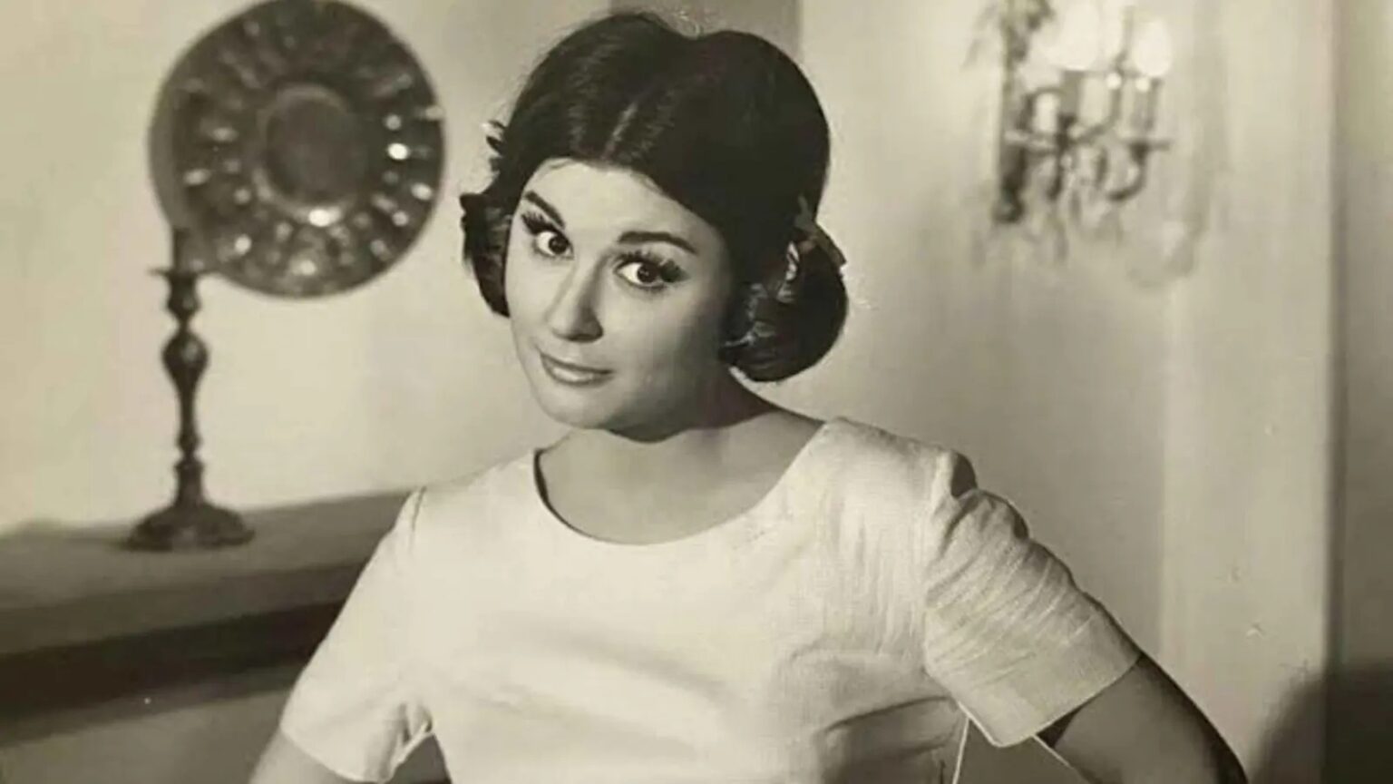 شقيقة سعاد حسني تكشف أسرار “الجريمة الخفية” في كتاب جديد شقيقة سعاد حسني تكشف أسرار "الجريمة الخفية" في كتاب جديد