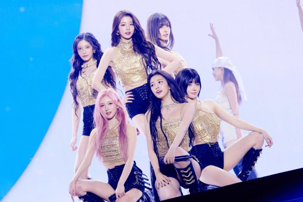 260113 IVE - IVE WORLD TOUR: أظهر ما أنا عليه (صور من وراء الكواليس)