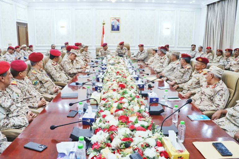 اجتماع موسع بديوان عام وزارة الدفاع، في عدن وكالة سبأ الرسمية