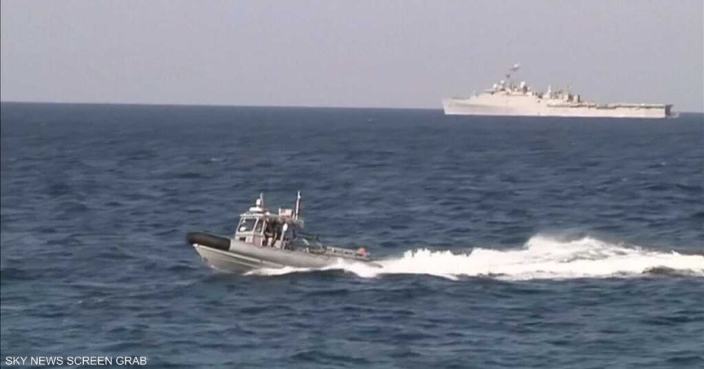 إيران تطلق مناورات “التحكم الذكي” في مضيق هرمز إيران تطلق مناورات "التحكم الذكي" في مضيق هرمز