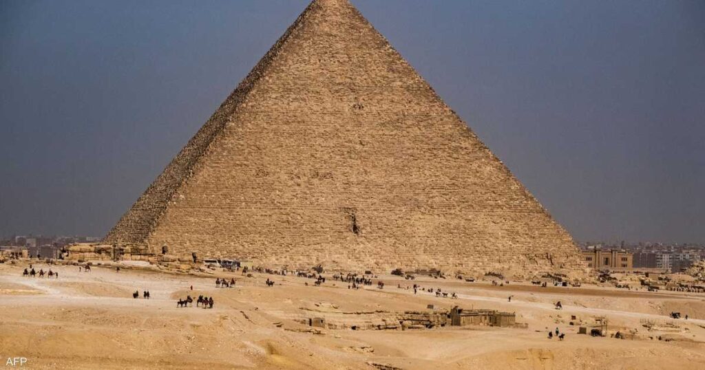 دراسة.. الهرم الأكبر قد يكون أقدم بعشرات آلاف السنين دراسة.. الهرم الأكبر قد يكون أقدم بعشرات آلاف السنين
