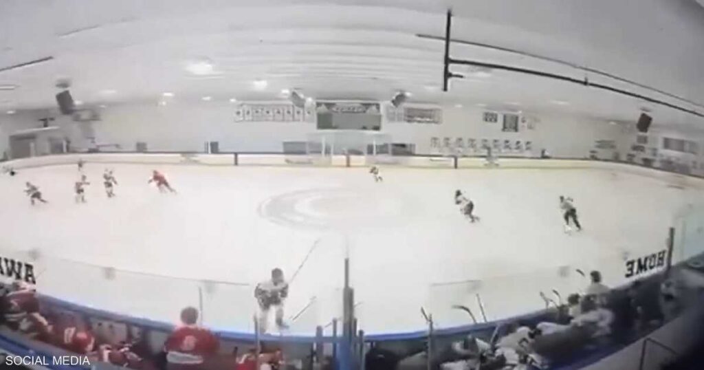 فيديو: قتلى وجرحى بإطلاق نار خلال مباراة هوكي في أميركا فيديو: قتلى وجرحى بإطلاق نار خلال مباراة هوكي في أميركا