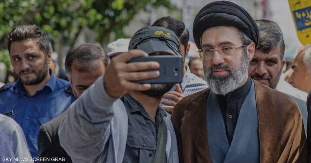 تقرير: خامنئي ونجله ضمن "بنك أهداف" محتمل حال ضرب إيران