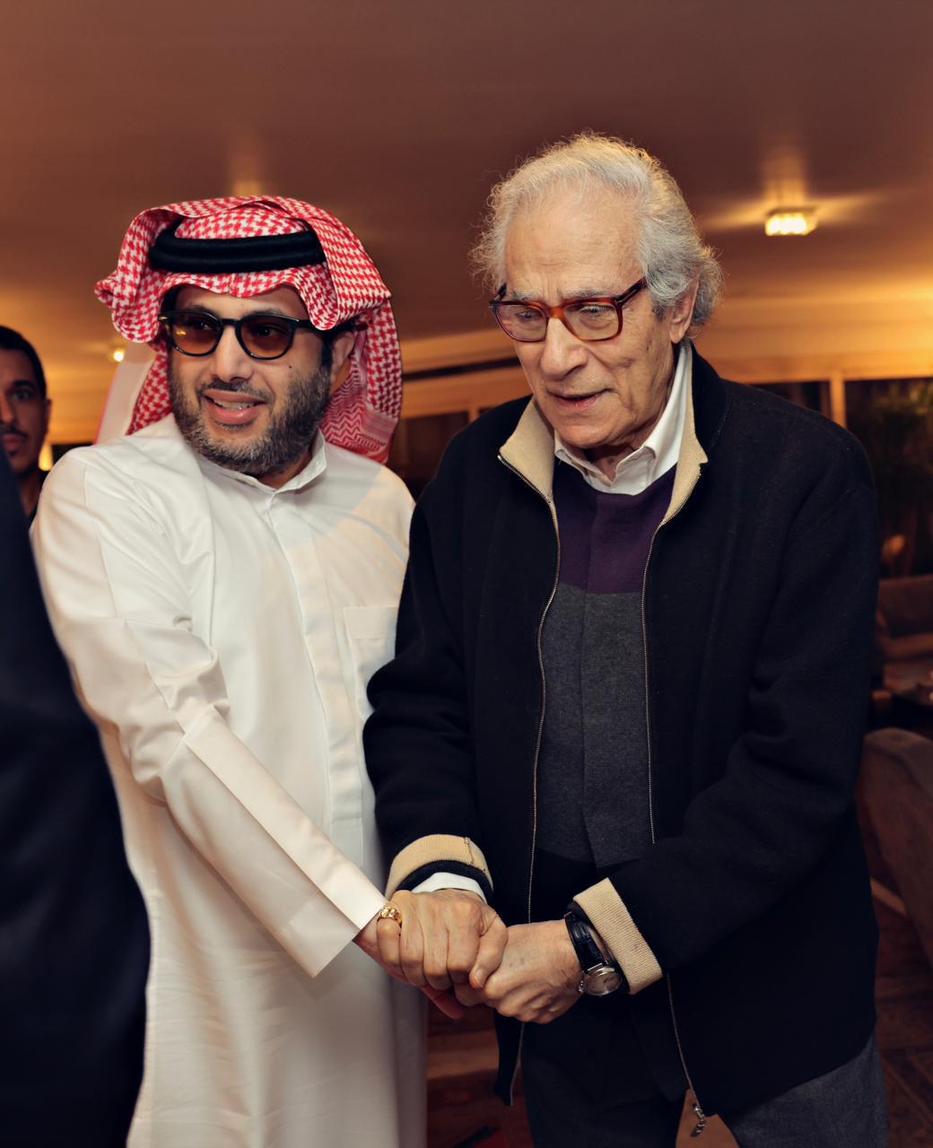 تركي آل الشيخ في زيارة خاصة لفاروق حسني بالقاهرة (1)