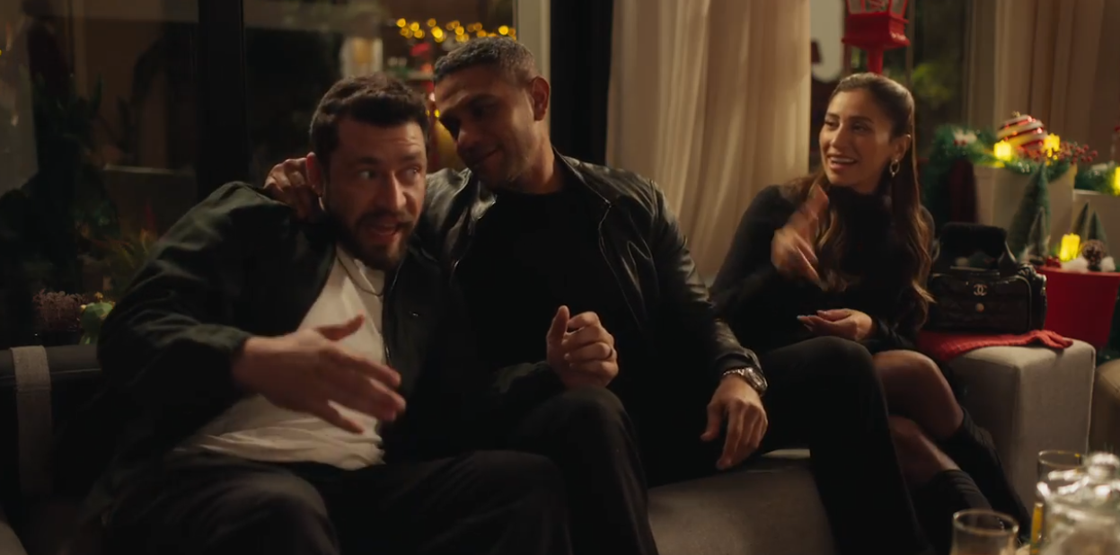 نور مع اصدقائه