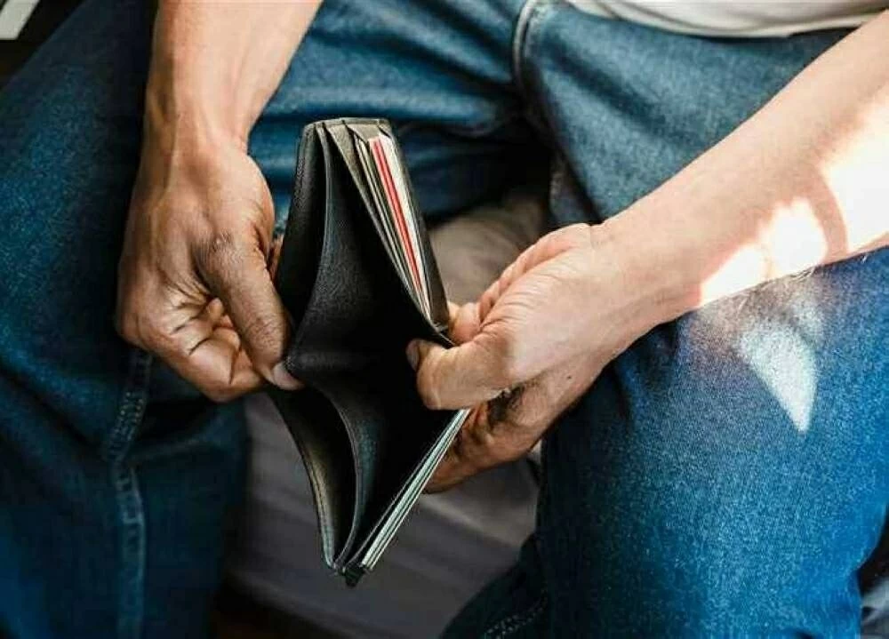 «القوس بيضيع فلوسه على الخروجات».. 5 أبراج تصرف أموالها بلا تفكير أبراج - صورة أرشيفية