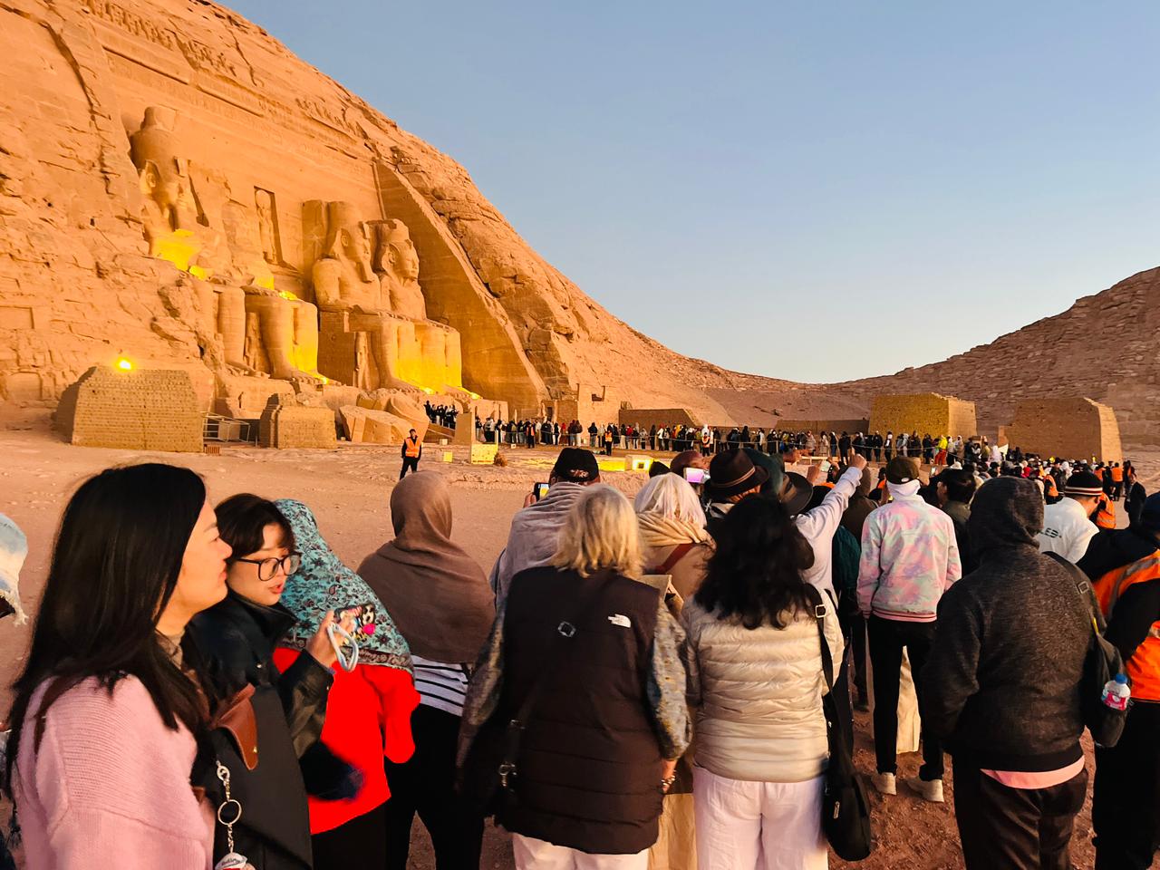 ظاهرة تعامد الشمس على معبد أبو سمبل