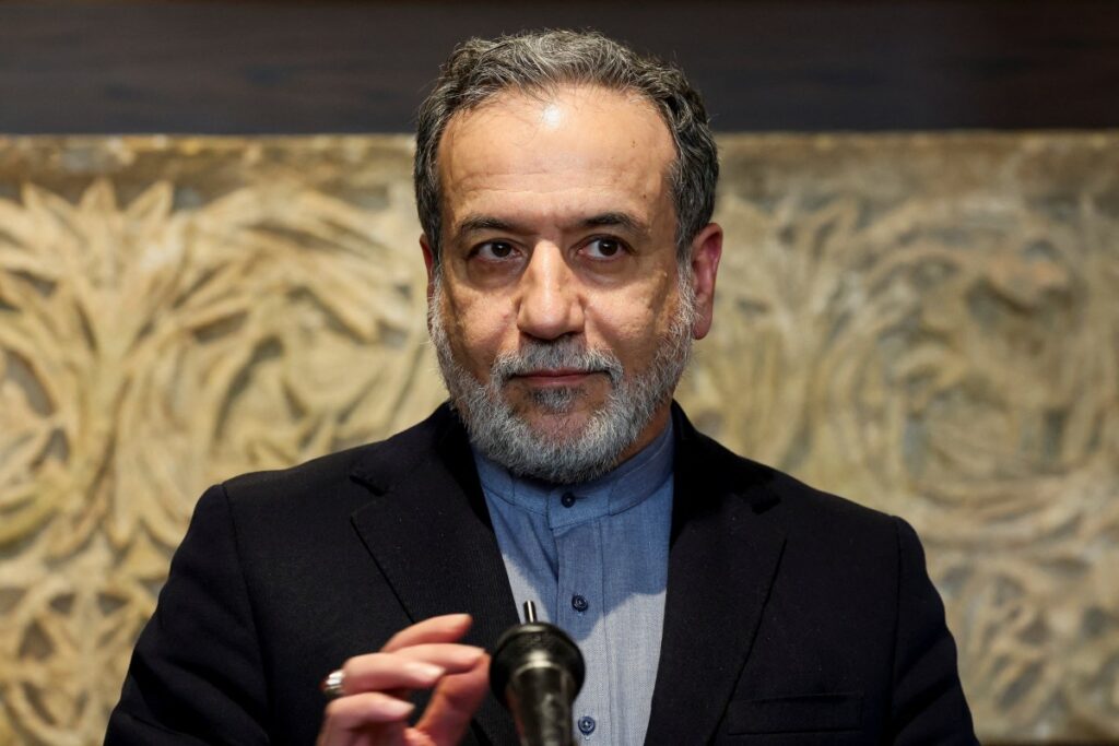 إيران: المحادثات النووية مع واشنطن ستعقد في مسقط صباح الجمعة