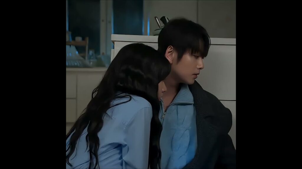 🤣🤣💕💕 #Affinity #炽热吸引 #JinFang #Yuxin Cui #YOUKU #الانجذاب #shorts #cdrama #优酷 #romance 🤣🤣💕💕 #Affinity #炽热吸引 #JinFang #Yuxin Cui #YOUKU #الانجذاب #shorts #cdrama #优酷 #romance