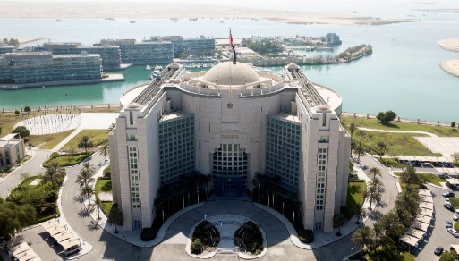 الإمارات ترحب بالمحادثات الأمريكية الإيرانية في سلطنة عُمان