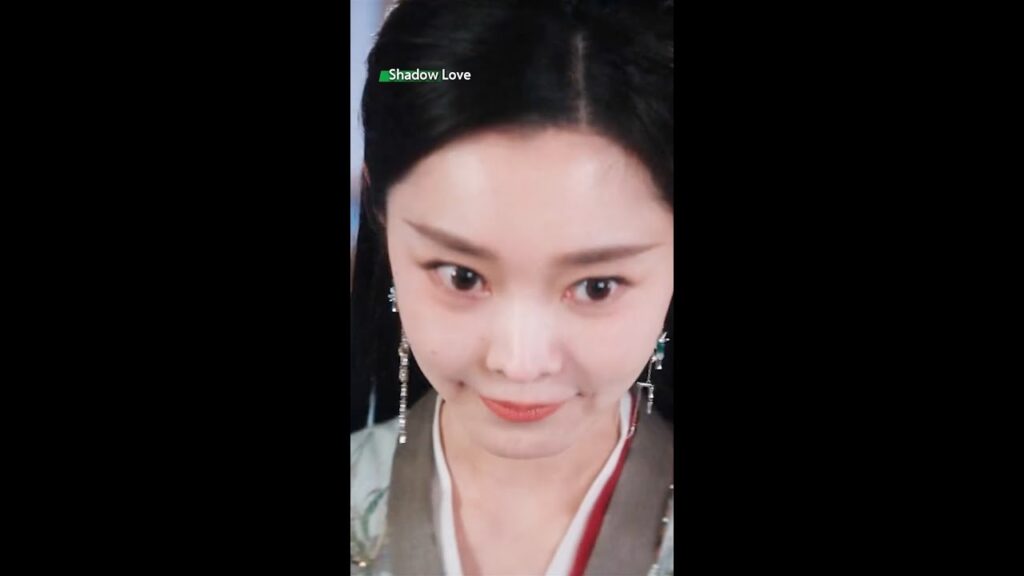 حاول بكل الطرق يغطيها… لكنها شافت كل شيء!😂#shadowlove#cdrama#songyi #chenglei #mustwatch #与晋长安