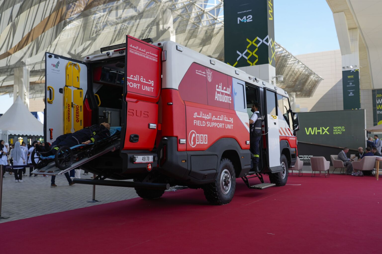إسعاف دبي تستعرض منظومتها الإسعافية الذكية في معرض الصحة العالمي 2026