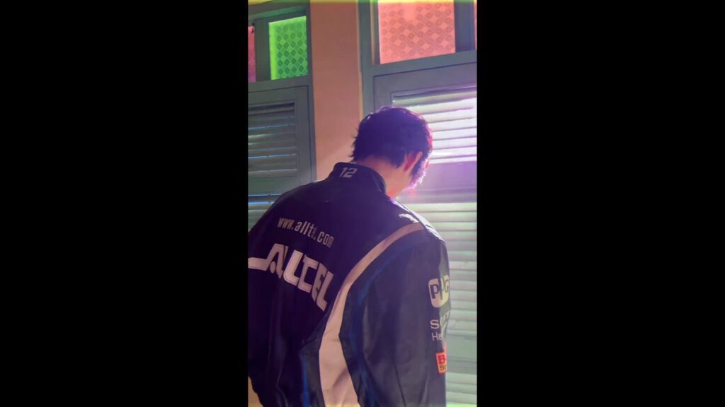 😌💫 كيف يمكن أن تكون بهذا القدر من الوسامة؟ #SpeedandLove #YuShuxin #EstherYu #HeYu #双轨 😌💫 كيف يمكن أن تكون بهذا القدر من الوسامة؟ #SpeedandLove #YuShuxin #EstherYu #HeYu #双轨