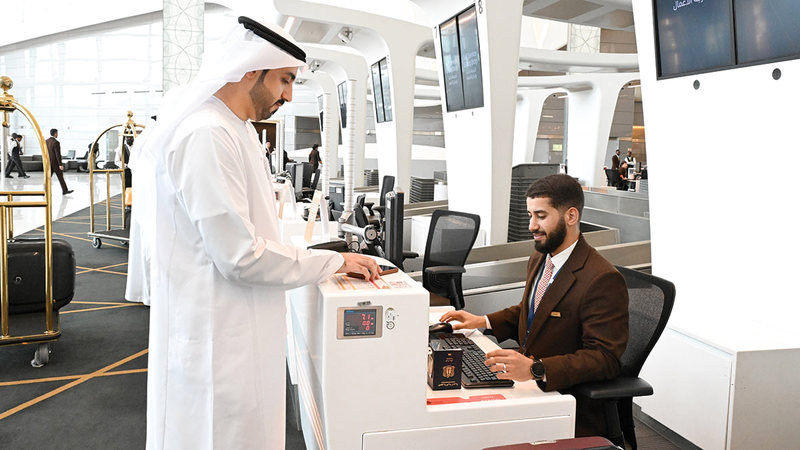 الإمارات والبحرين تطلقان النسخة التجريبية من «النقطة الواحدة للمسافرين جواً» الإمارات والبحرين تطلقان النسخة التجريبية من «النقطة الواحدة للمسافرين جواً»