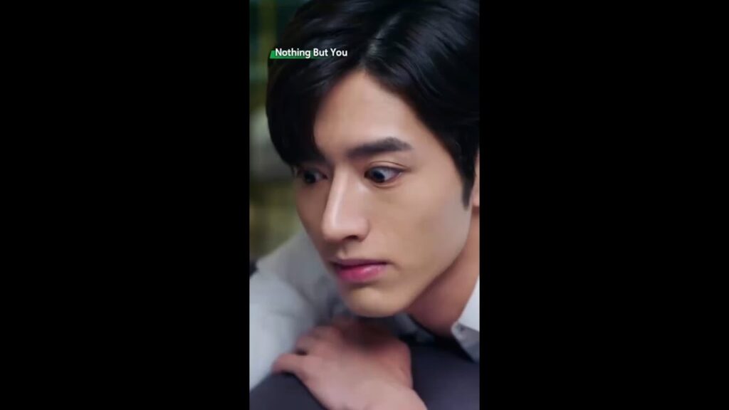 😳✨ هذا الإحساسُ الدقيق يبعثُ على التوتّر الممتع#cdrama #verticaldrama #shortdrama #mustwatch