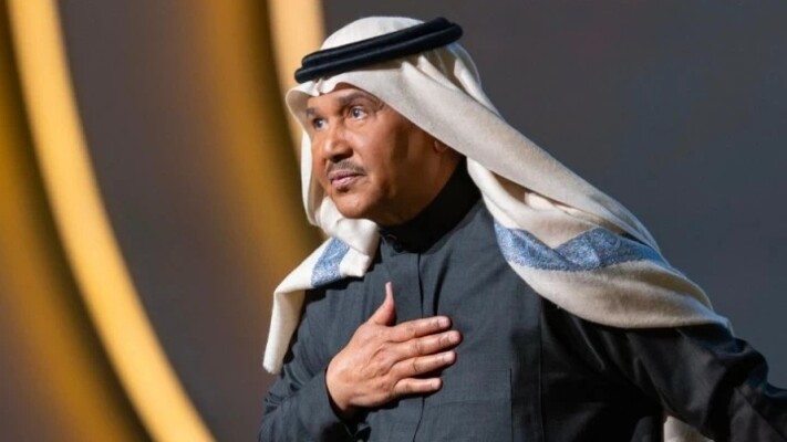 بعد إعلانه “ترتيب أولوياته” .. هل اعتزل محمد عبده الغناء ؟ بعد إعلانه "ترتيب أولوياته" .. هل اعتزل محمد عبده الغناء ؟