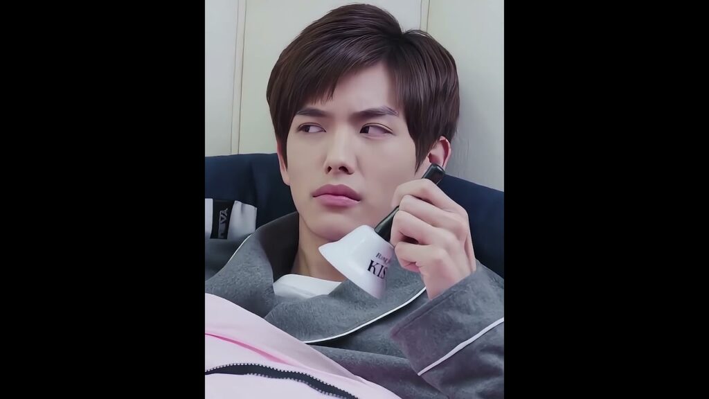 😍💕💕 #zhaolusi #ihearyou #RileyWang #YiLun #RosyZhao #youku #cdrama #chinesedrama #أسمعك #romance