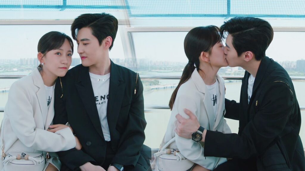 تحقق احدى امنياتها و تركب العجلـة الدوارة معـه لكي تبقى معه الى الأبد❤️💋  الفتاة التي ترى الروائح