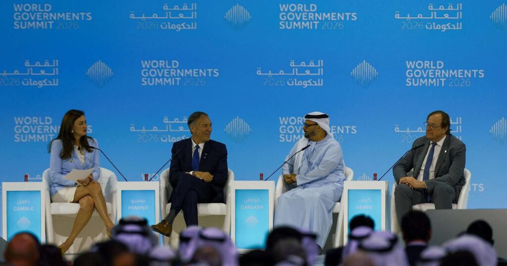 قرقاش يُشخص السردية ضد الإمارات ويؤكد على ثوابت لا تقبل للمساومة