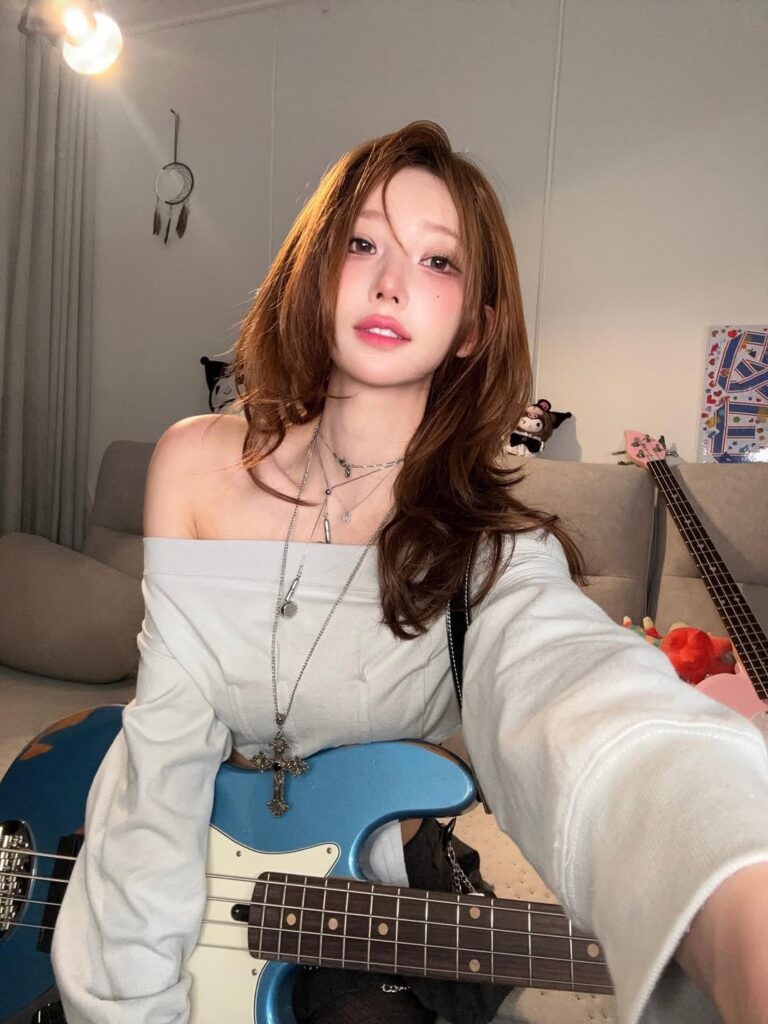 أرجواني – QWER أرجواني - QWER