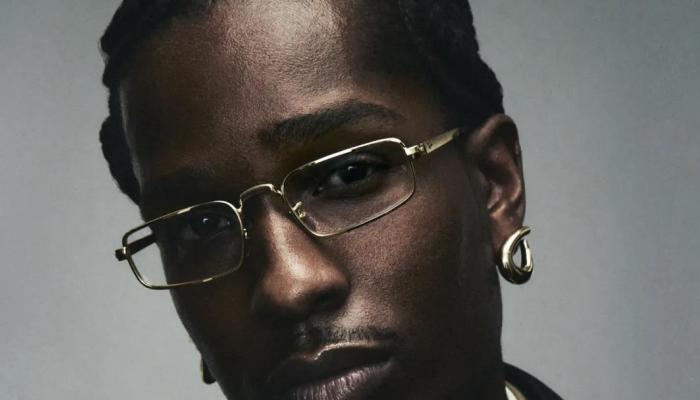 من الجرأة إلى البساطة.. تحولات «راي-بان» في عهد آيساب روكي من الجرأة إلى البساطة.. تحولات «راي-بان» في عهد آيساب روكي