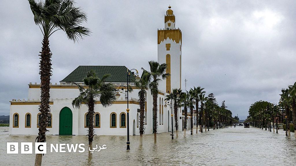 القصر الكبير: الفيضانات تحوّلها إلى “مدينة أشباح” بعد إجلاء أكثر من 20 ألف شخص، والسلطات تغلق مداخلها القصر الكبير: الفيضانات تحوّلها إلى "مدينة أشباح" بعد إجلاء أكثر من 20 ألف شخص، والسلطات تغلق مداخلها