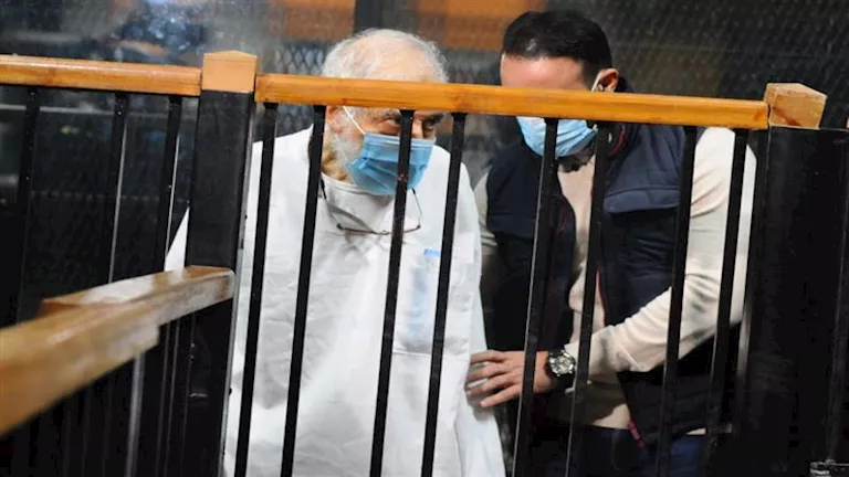 بعد ظهوره في رأس الأفعى.. أين تم القبض على الإخواني محمود عزت وماذا كا بعد ظهوره في رأس الأفعى.. أين تم القبض على الإخواني محمود عزت وماذا كا