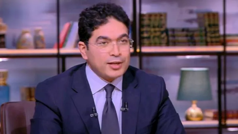 ضياء داوود: لا توجد حياة سياسية في مصر.. والأحزاب "مصنوعة" -(فيديو)