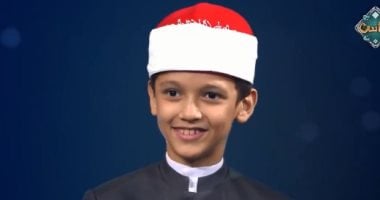 عمر علي يفوز بجائزة الغصن الذهبي في الحلقة الاستثنائية من دولة التلاوة