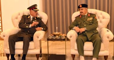 الفريق أحمد خليفة يعود إلى أرض الوطن عقب انتهاء زيارته الرسمية لدولة ليبيا الفريق أحمد خليفة يعود إلى أرض الوطن عقب انتهاء زيارته الرسمية لدولة ليبيا