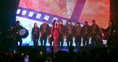 هيفاء وهبى تتألق بأغانيها بحفل عيد الحب فى بيروت.. صور