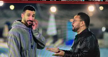 حسن حفنى مدرب سباحة فى مسلسل اللون اﻷزرق مع جومانا مراد وأحمد رزق