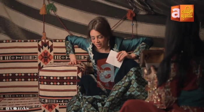 صحيفة المرصد - بالفيديو.. رهف القحطاني تمزق صورة إحدى صديقاتها على الهواء وتضعها في موقد نار مشتعل.. ومتابعون يكشفون هوية صاحبتها