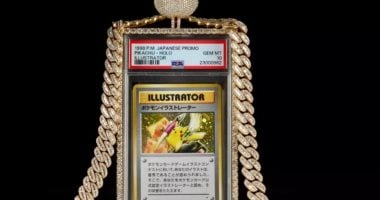 بيع بطاقة بوكيمون بـ 16.5 مليون دولار فى مزاد علنى