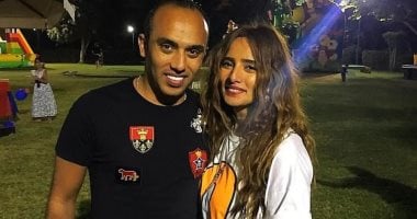 وفاة شقيق الفنانة زينة وتشييع الجثمان من مسجد حسن الشربتلي ظهر اليوم