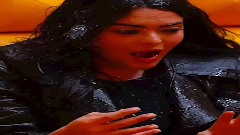 “ألفاظ خارجة وانهيار”.. انفعال أسماء جلال في برنامج رامز ليفل الوحش "ألفاظ خارجة وانهيار".. انفعال أسماء جلال في برنامج رامز ليفل الوحش