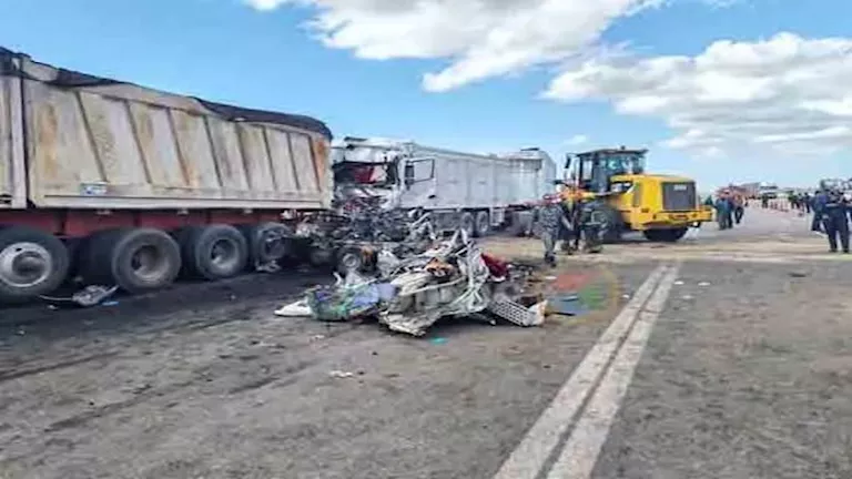 شاهد عيان يكشف كيف تسبب "كاوتش السيارة" فى وفاة 18 عاملاً في نهار رمضا