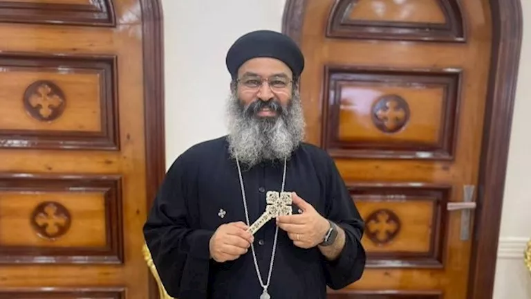 وفاة القمص تادرس عطية كنيسة مارجرجس سقوط عقار الاسكندرية وفاة القمص تادرس عطية كنيسة مارجرجس سقوط عقار الاسكندرية