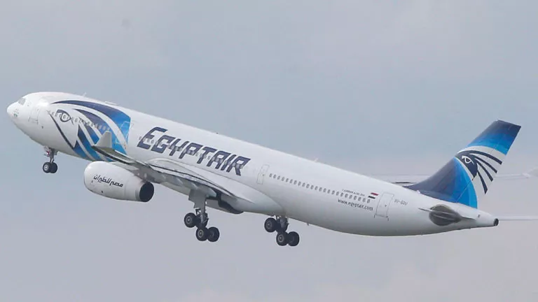 وزارة الطيران تتابع تداعيات الأوضاع الإقليمية وتدعو المسافرين لمراجعة وزارة الطيران تتابع تداعيات الأوضاع الإقليمية وتدعو المسافرين لمراجعة