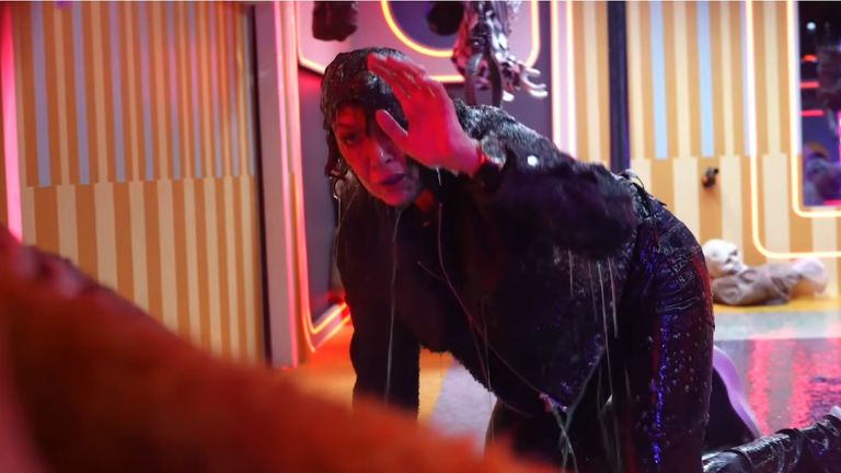 اللقطات الأولى من برنامج رامز ليفل الوحش اللقطات الأولى من برنامج رامز ليفل الوحش