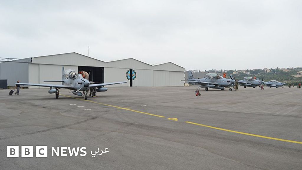 قاعدة حامات الجوية: ما الذي نعرفه عنها؟ ولماذا الجدل حولها الآن؟