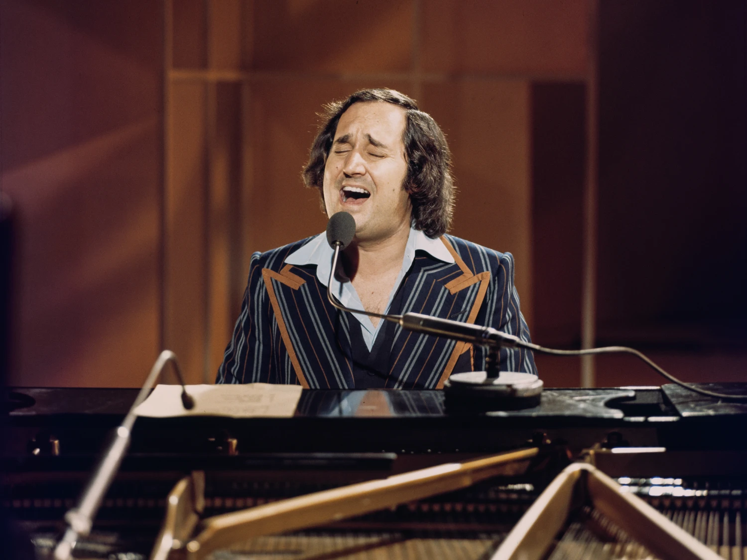 نيل سيداكا (إكس).