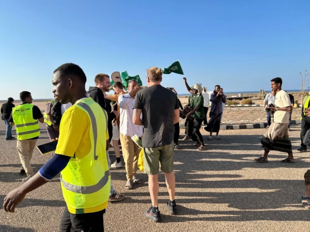 الحفاوة السعودية تبهر السياح الأجانب المتوجهين إلى سقطرى - أخبار السعودية