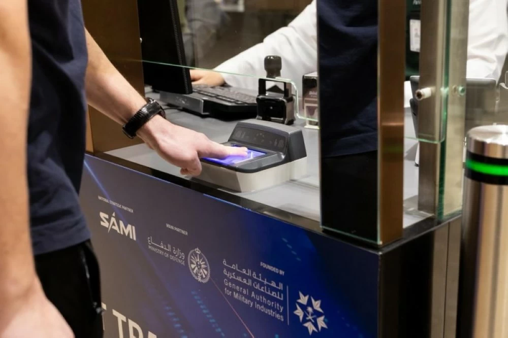 الأمن العام يحذر: 50 ألف ريال غرامة التأخير بعد انتهاء تاشيرة الزيارة - أخبار السعودية