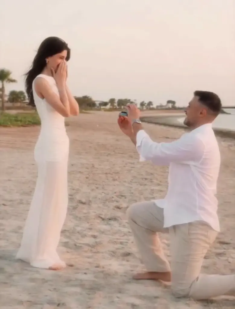 على شاطئ دبي.. خطوبة رامي حمدان وسيدرا بيوتي تشعل المنصات وتحصد تفاعل الملايين - أخبار السعودية